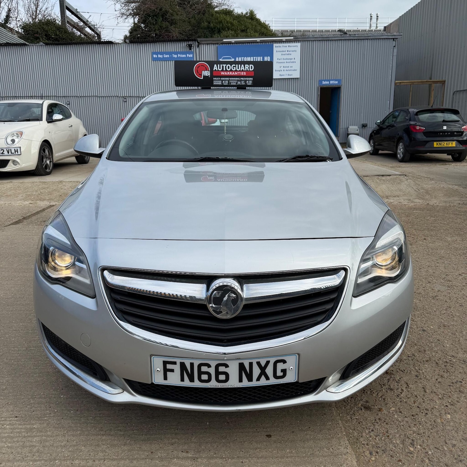 Used Vauxhall Insignia 2016 for sale - 77737672: Photo 3