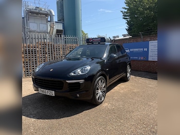 Used Porsche Cayenne 2016 for sale - 79475389: Photo