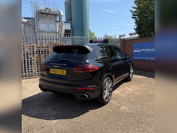 Used Porsche Cayenne 2016 for sale - 79475389: Photo