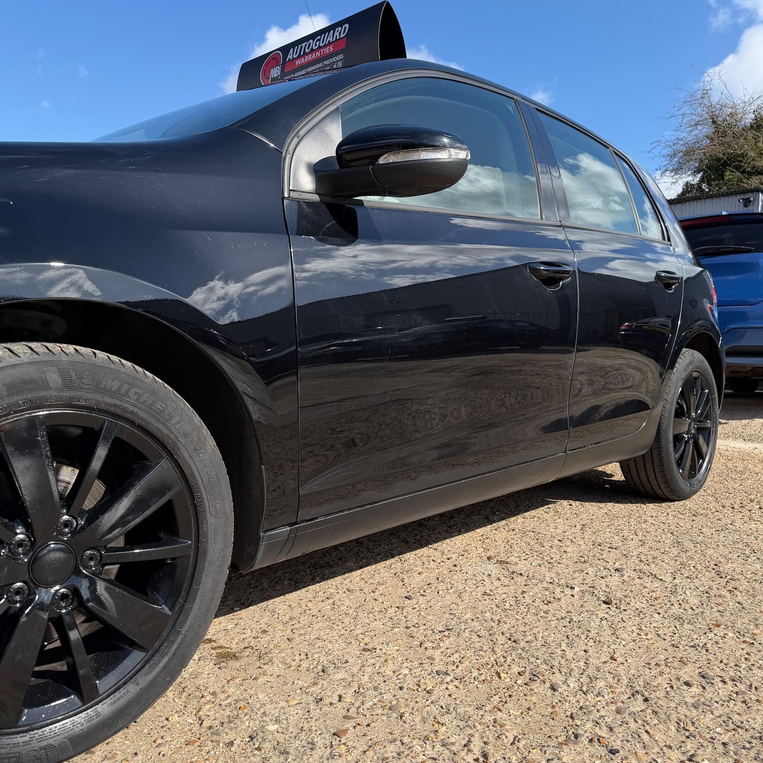 Used Volkswagen Golf 2011 for sale - 77892925: Photo 5