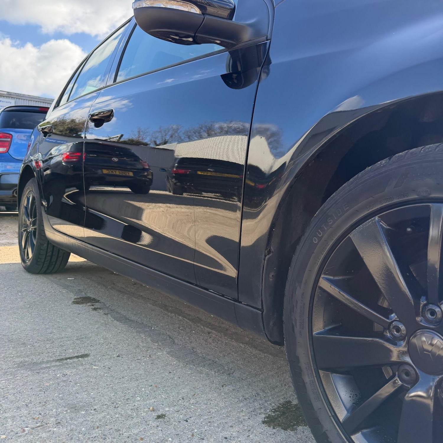 Used Volkswagen Golf 2011 for sale - 77892925: Photo 6