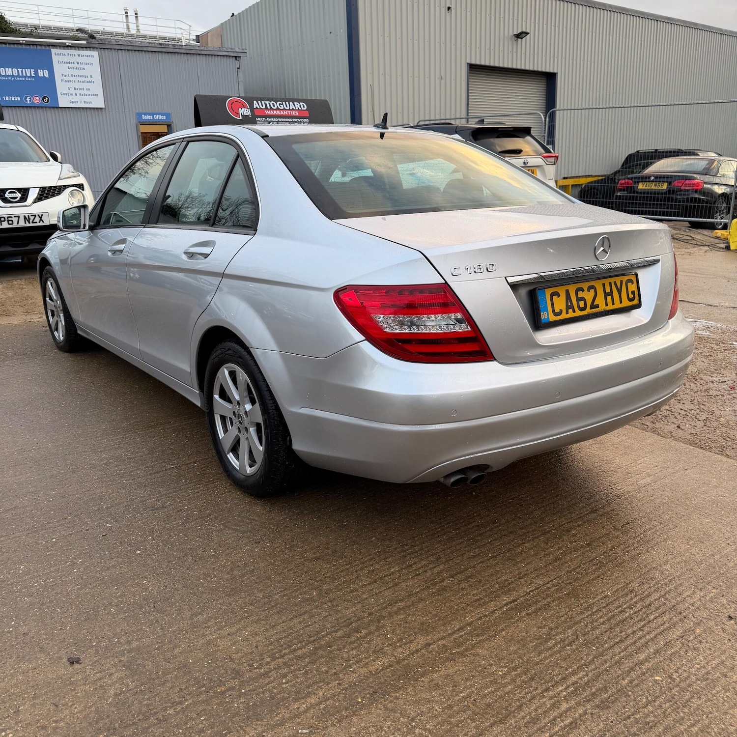 Used Mercedes-Benz C Class 2013 for sale - 77387565: Photo 8