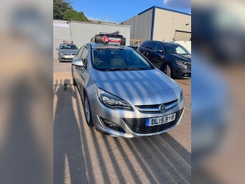 Used Vauxhall Astra 2015 for sale - 79336783: Photo