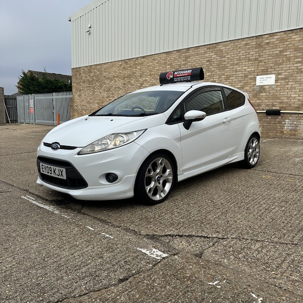 Used Ford Fiesta 2009 for sale - 76246155: Photo 2