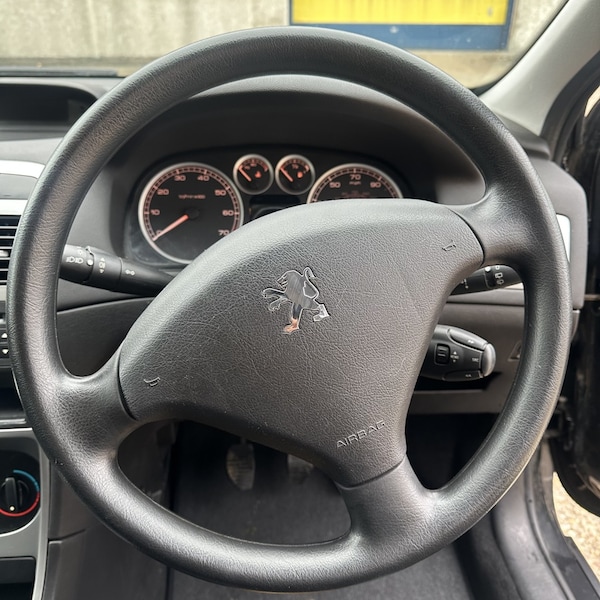 Used Peugeot 307 2005 for sale - 76281424: Photo 11