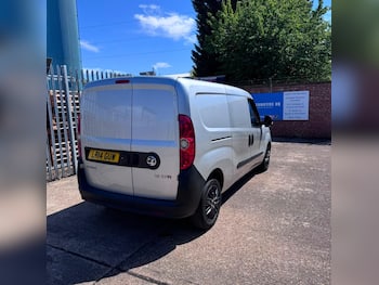 Used Vauxhall Combo 2014 for sale - 79634334: Photo
