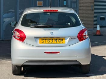 Used Peugeot 208 2013 for sale - 79762011: Photo