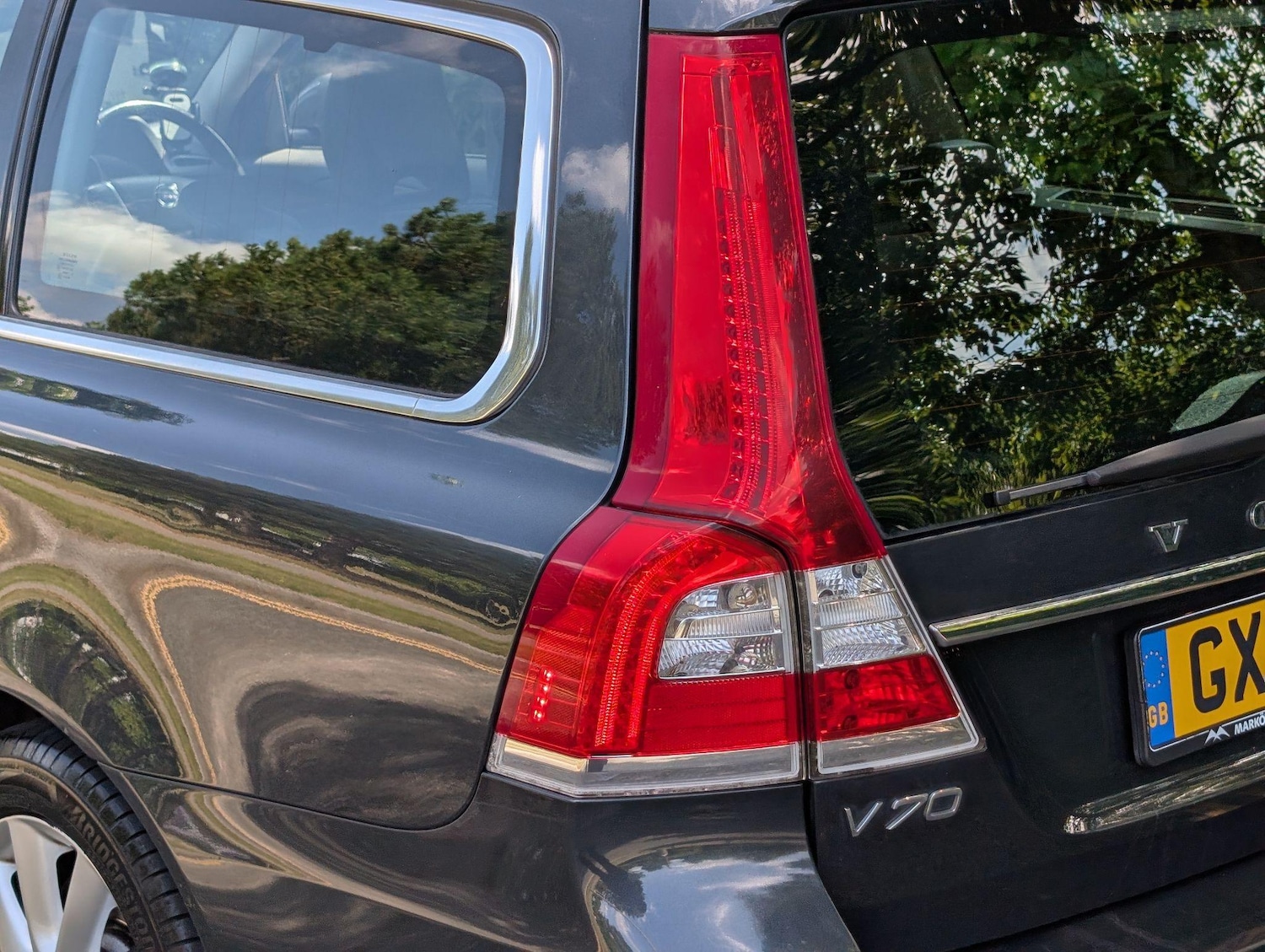 Used Volvo V70 2015 for sale - 76423244: Photo 4