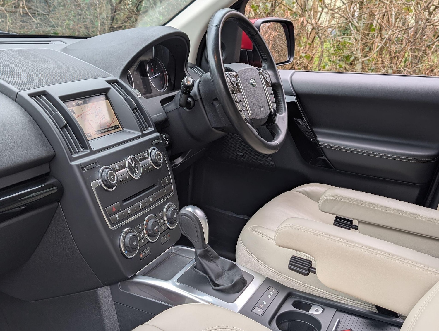 Used Land Rover Freelander 2014 for sale - 77633133: Photo 16