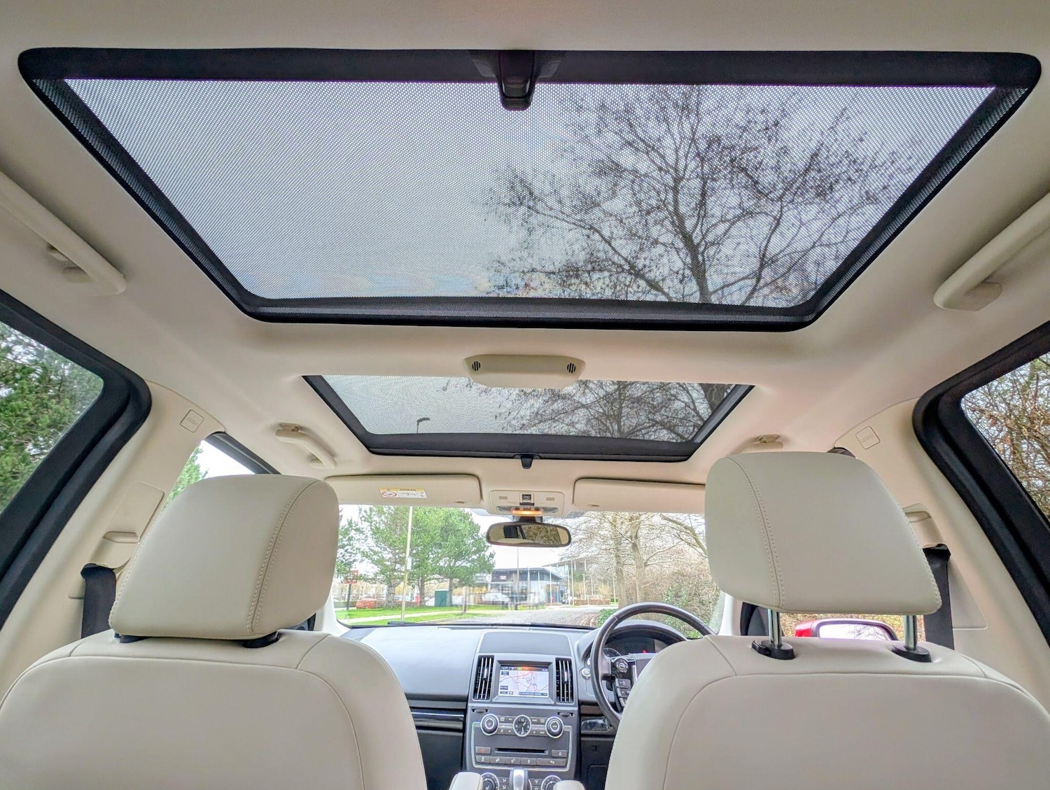 Used Land Rover Freelander 2014 for sale - 77633133: Photo 2