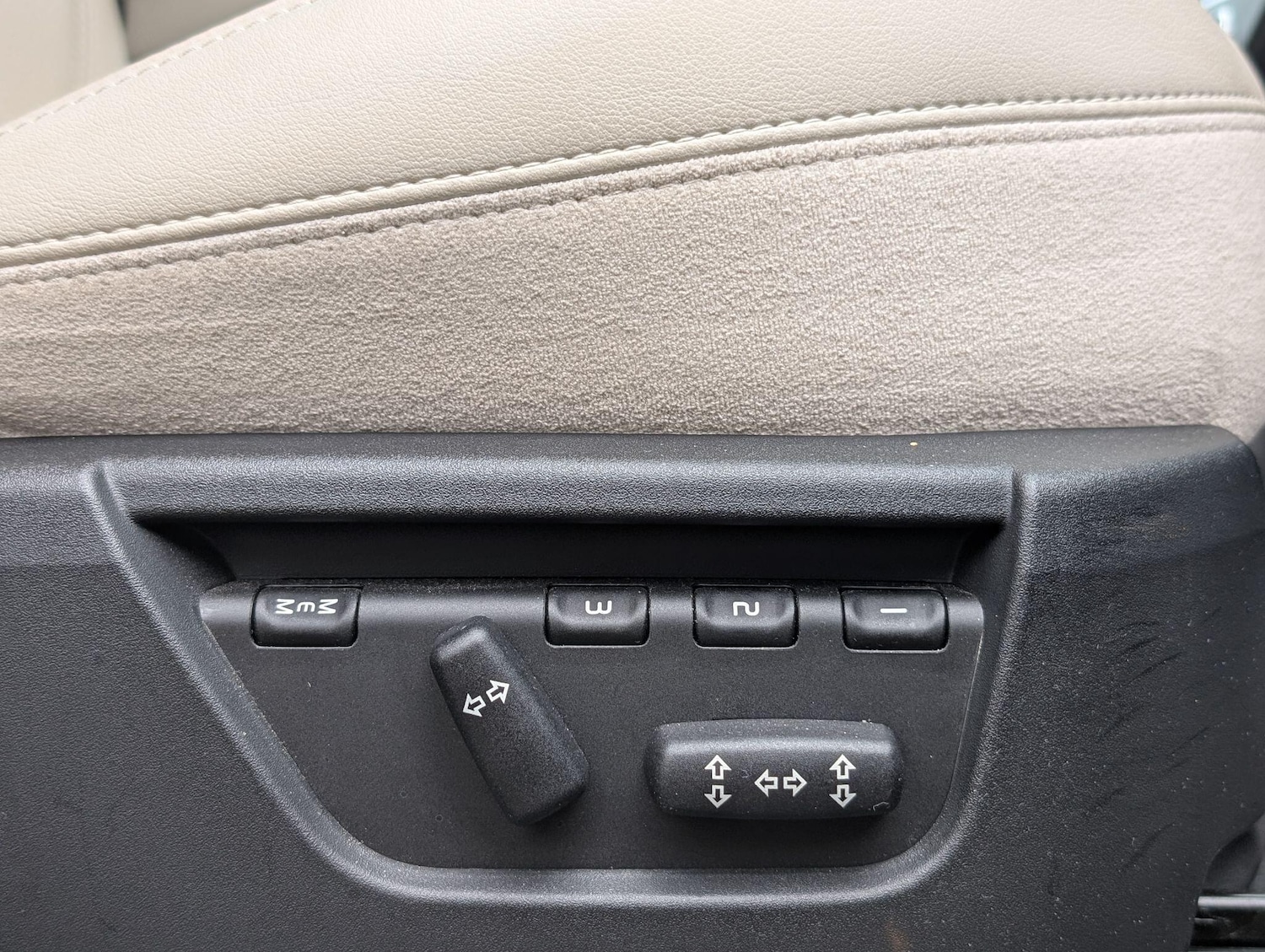 Used Land Rover Freelander 2014 for sale - 77633133: Photo 28