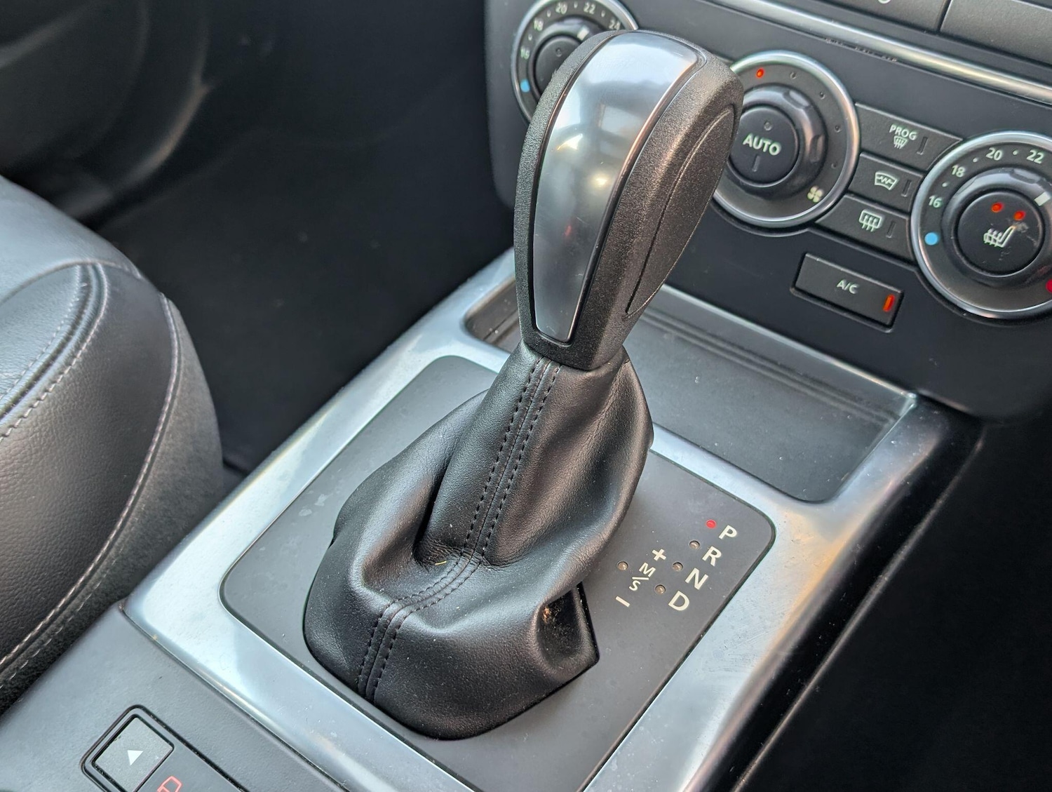 Used Land Rover Freelander 2014 for sale - 76742691: Photo 26