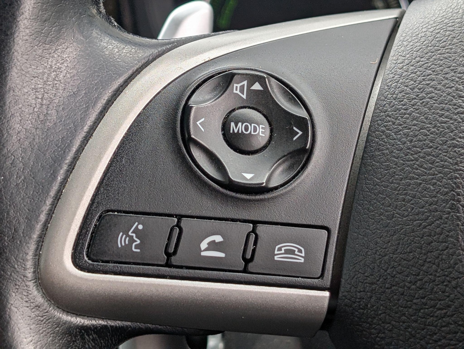 Used Mitsubishi Outlander 2015 for sale - 78047446: Photo 32