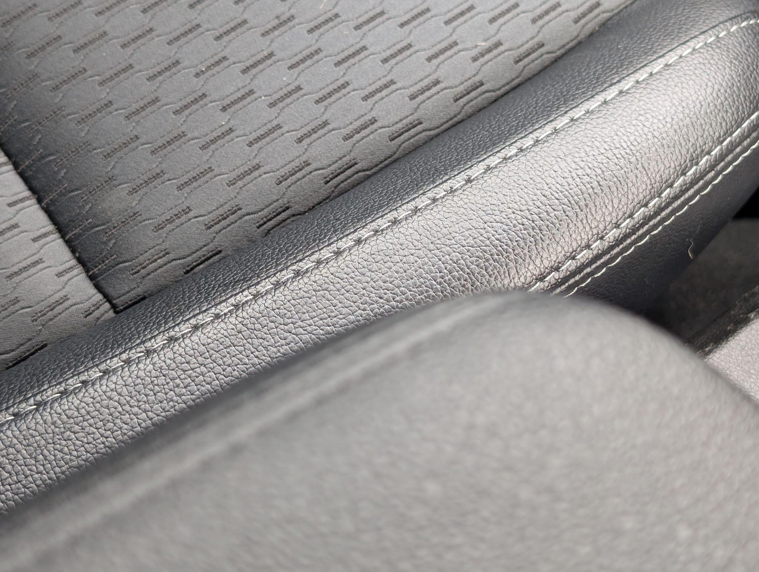 Used Mitsubishi Outlander 2015 for sale - 78047446: Photo 38