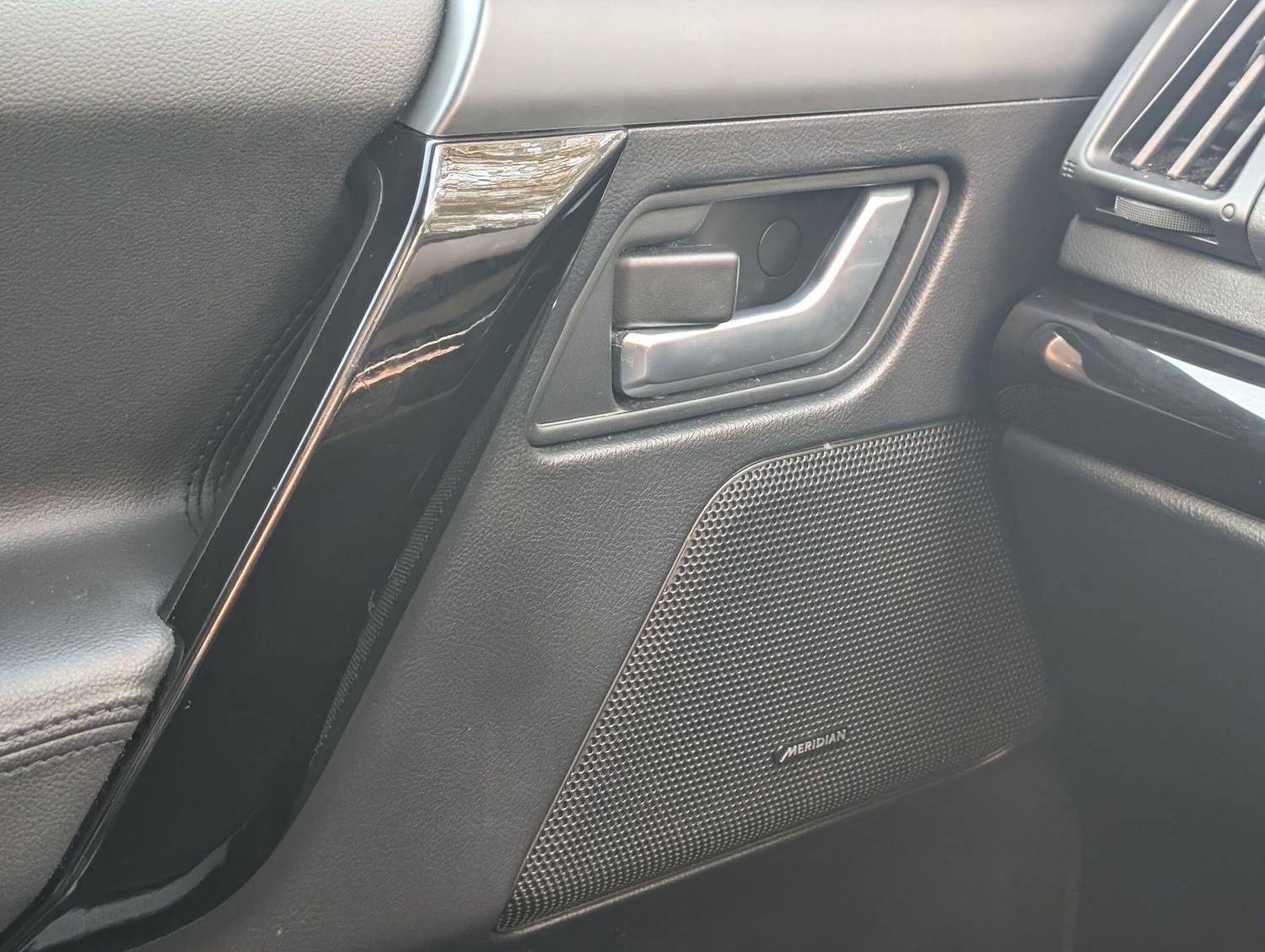 Used Land Rover Freelander 2014 for sale - 76839710: Photo 44