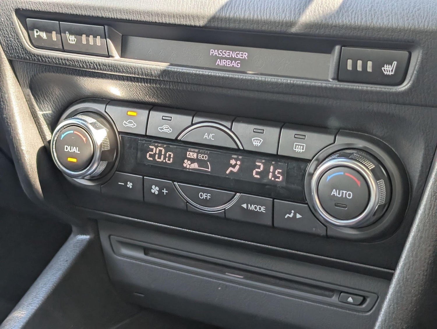 Used Mazda Mazda3 2015 for sale - 76398750: Photo 29