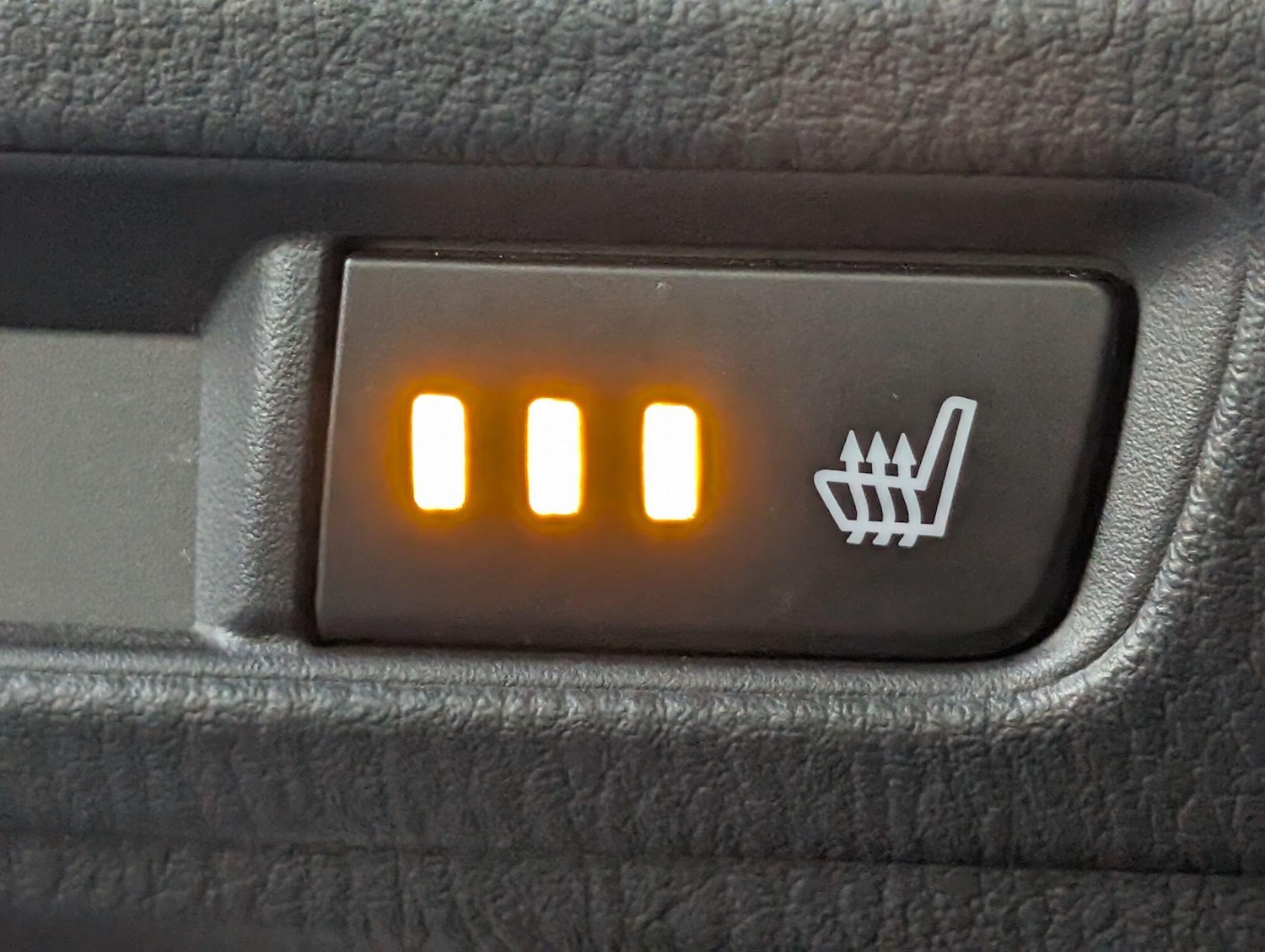 Used Mazda Mazda3 2015 for sale - 76398750: Photo 30