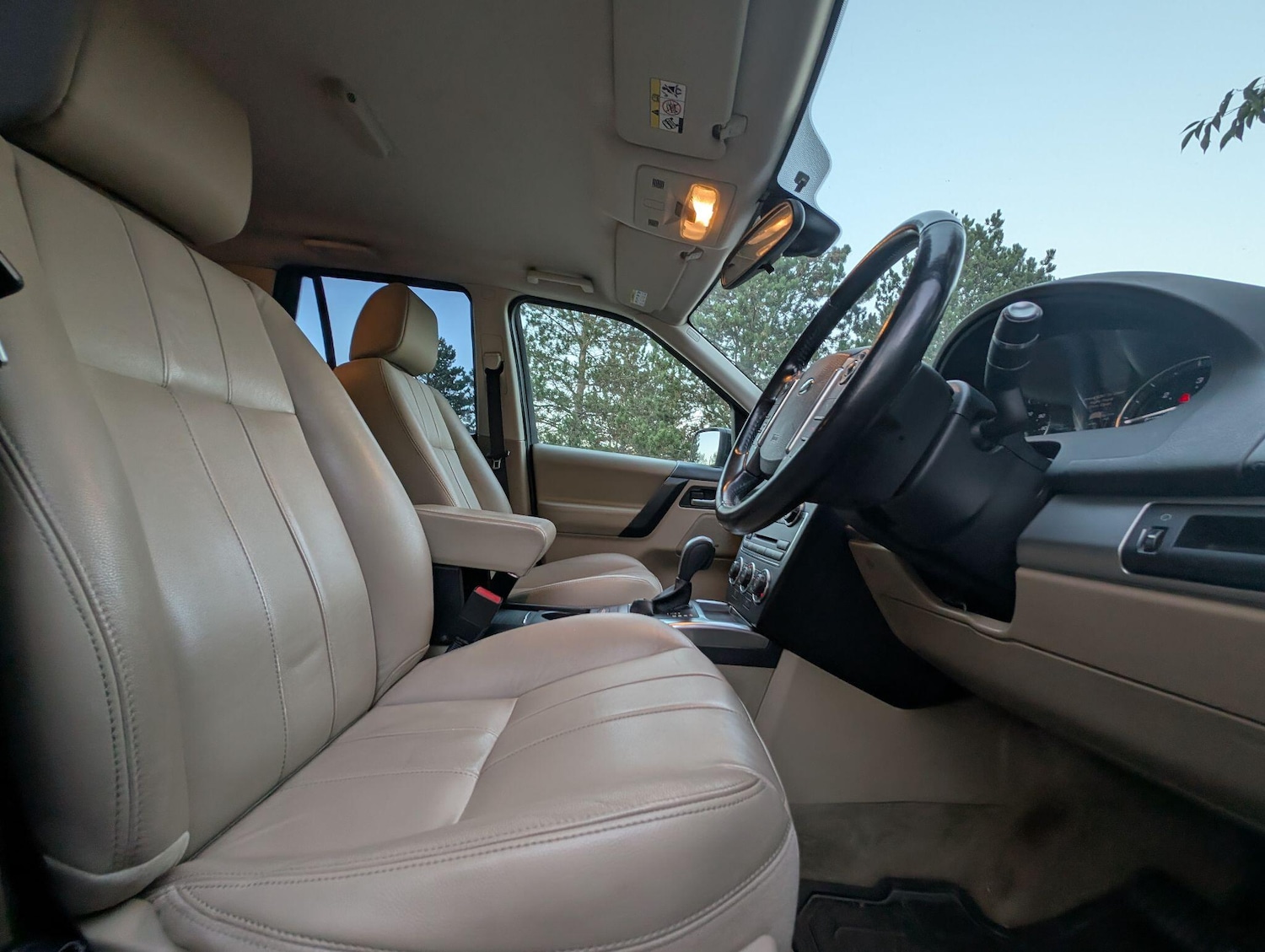 Used Land Rover Freelander 2014 for sale - 76620288: Photo 16