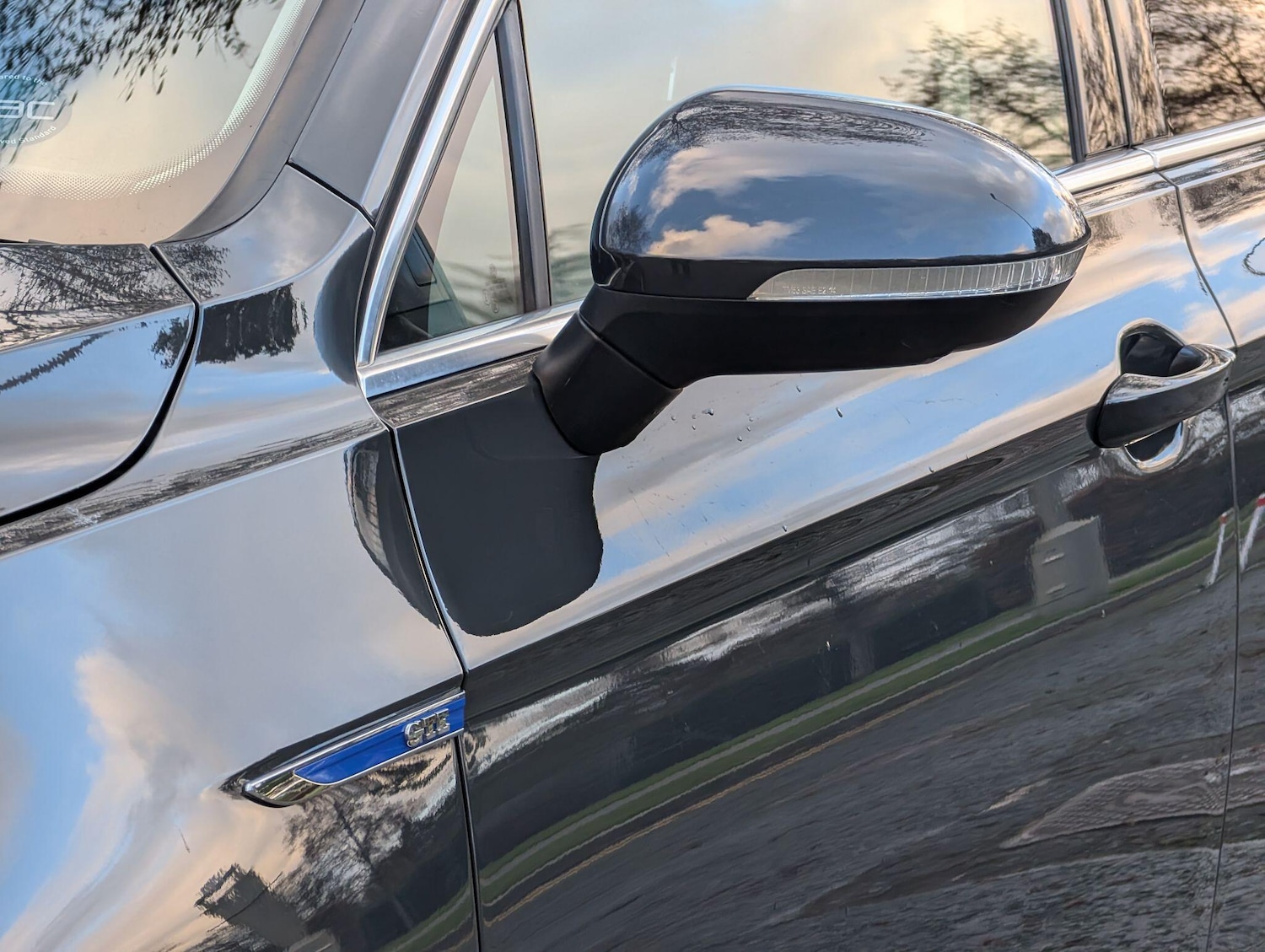 Used Volkswagen Passat for sale - 77305943: Photo 11