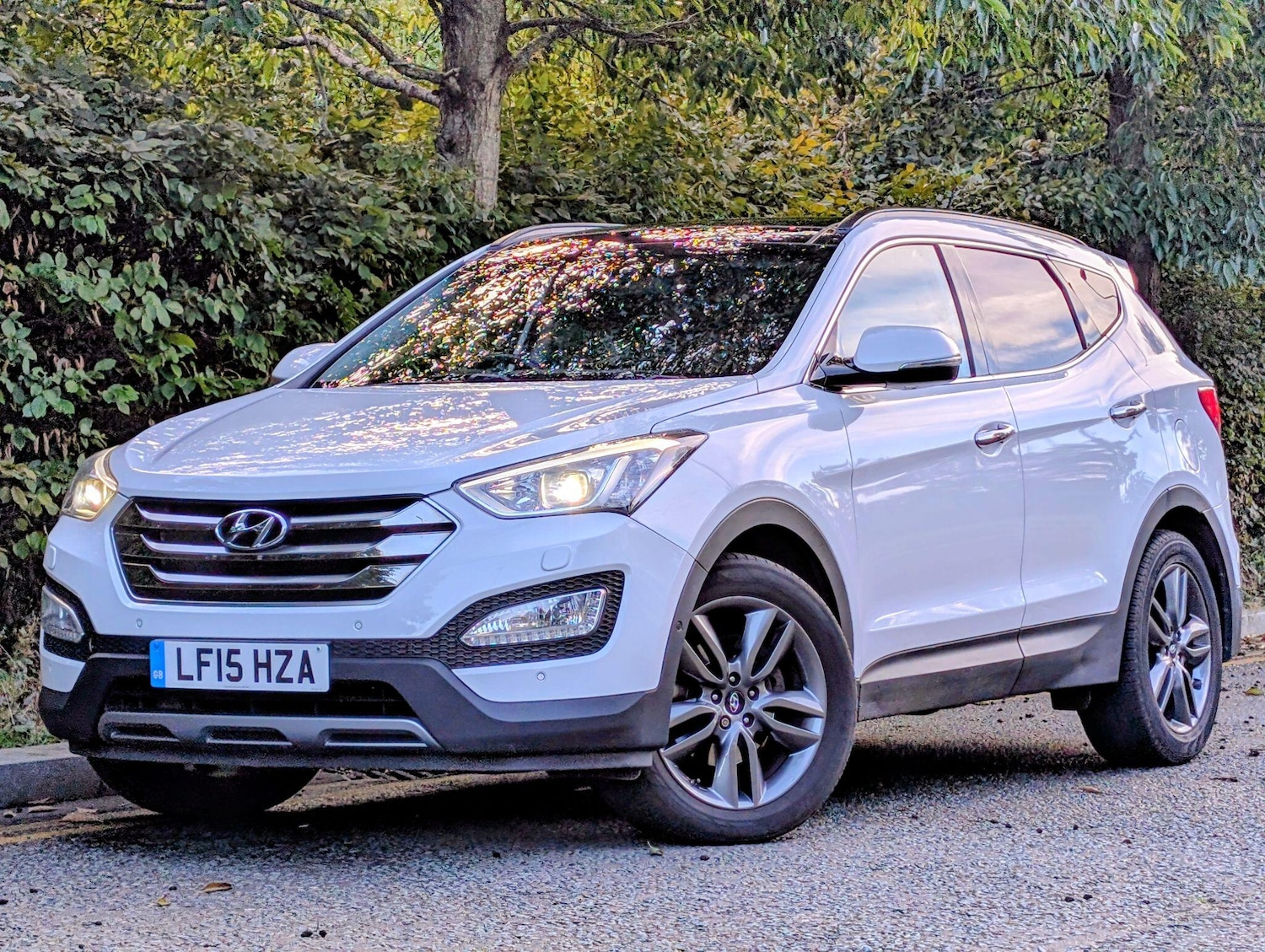 Used Hyundai Santa Fe 2015 for sale - 76397979: Photo 1