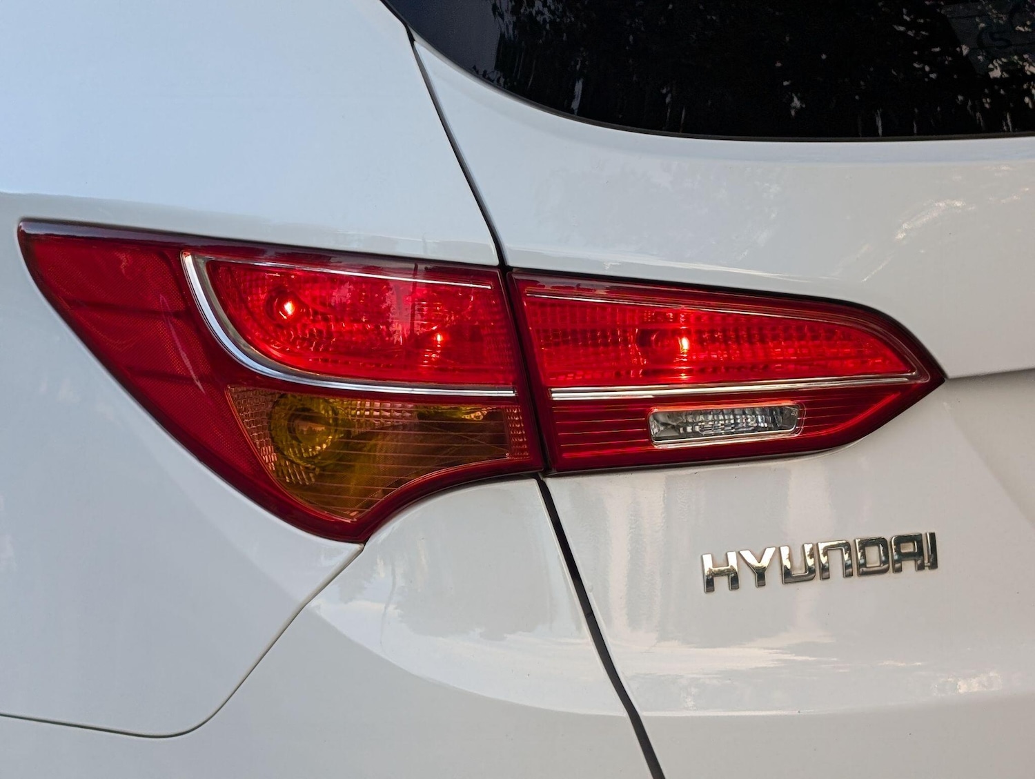 Used Hyundai Santa Fe 2015 for sale - 76397979: Photo 13