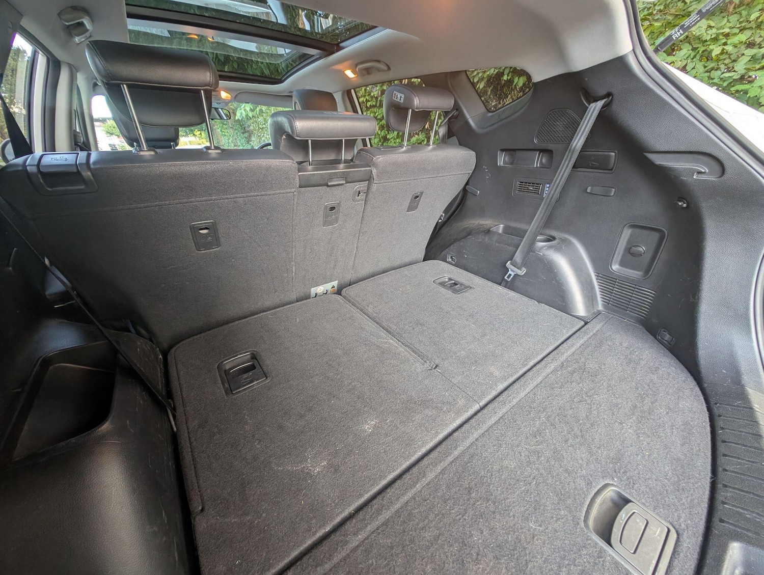 Used Hyundai Santa Fe 2015 for sale - 76397979: Photo 15