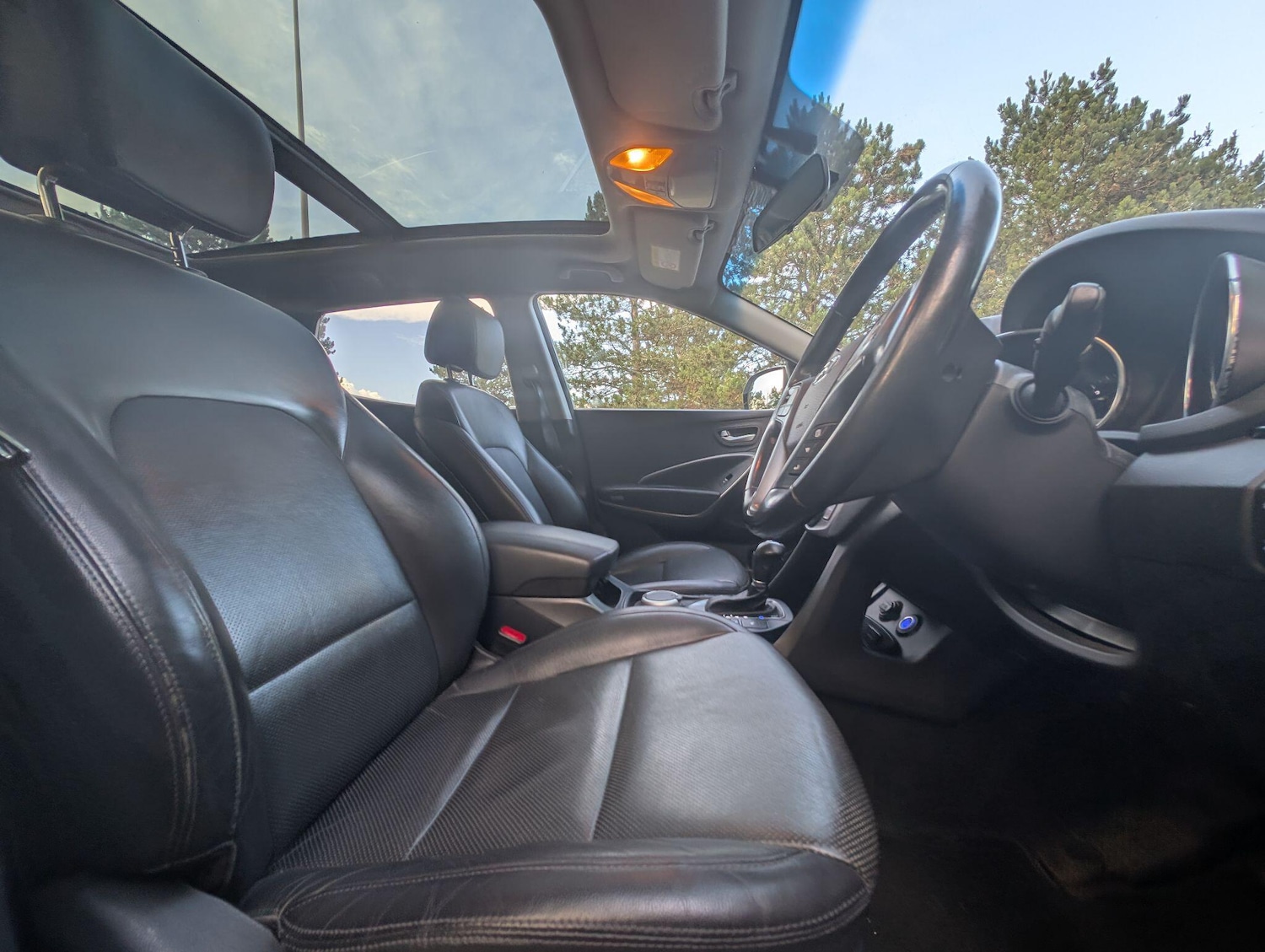 Used Hyundai Santa Fe 2015 for sale - 76397979: Photo 18