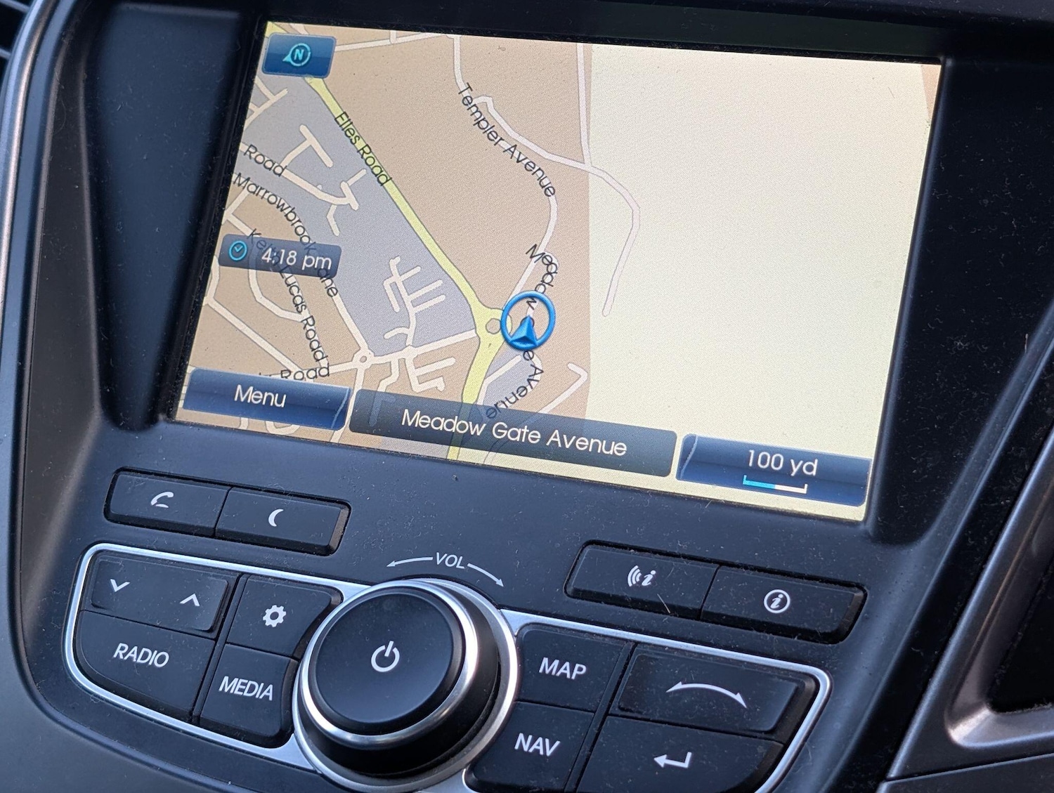 Used Hyundai Santa Fe 2015 for sale - 76397979: Photo 2