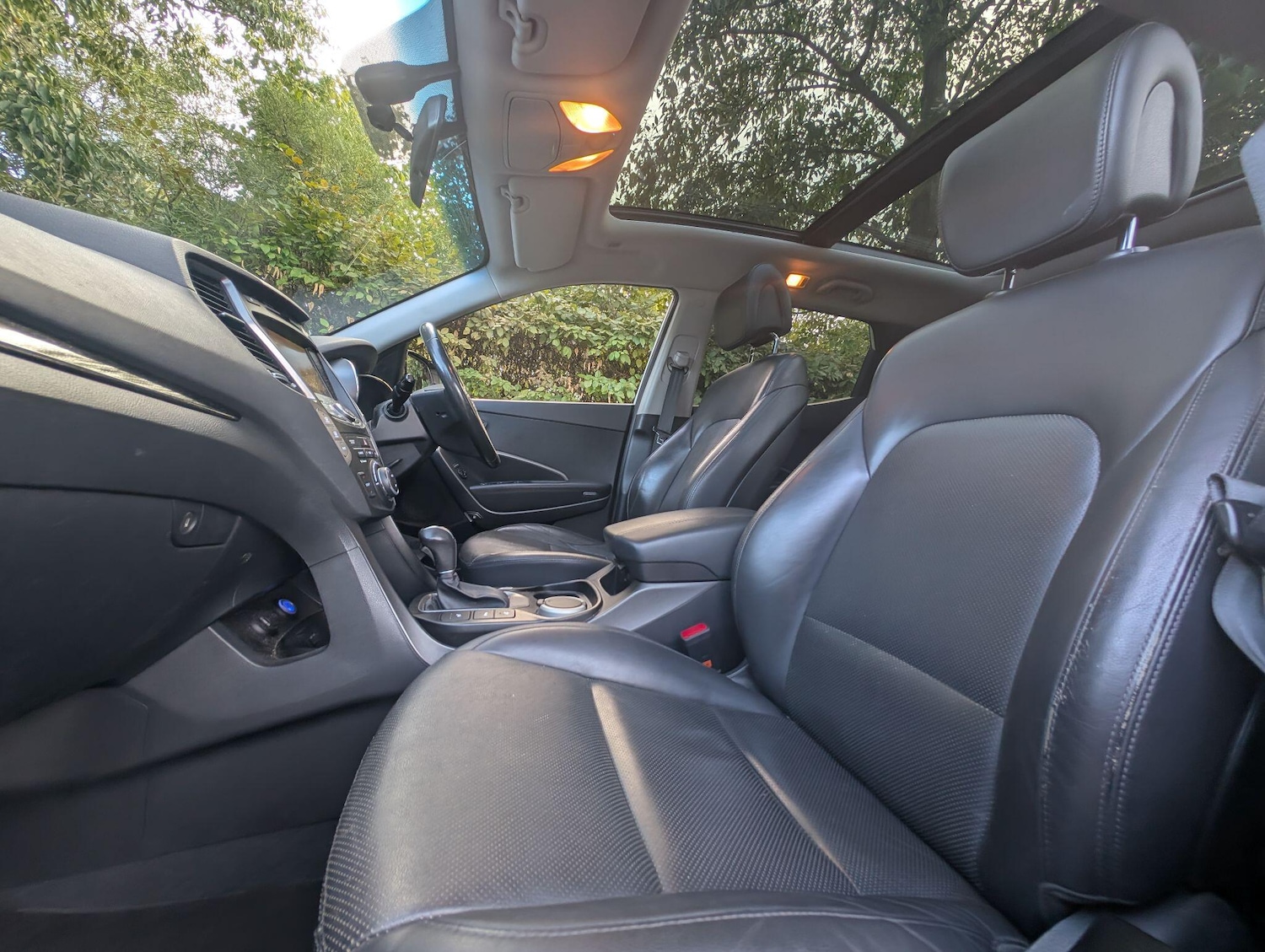 Used Hyundai Santa Fe 2015 for sale - 76397979: Photo 21