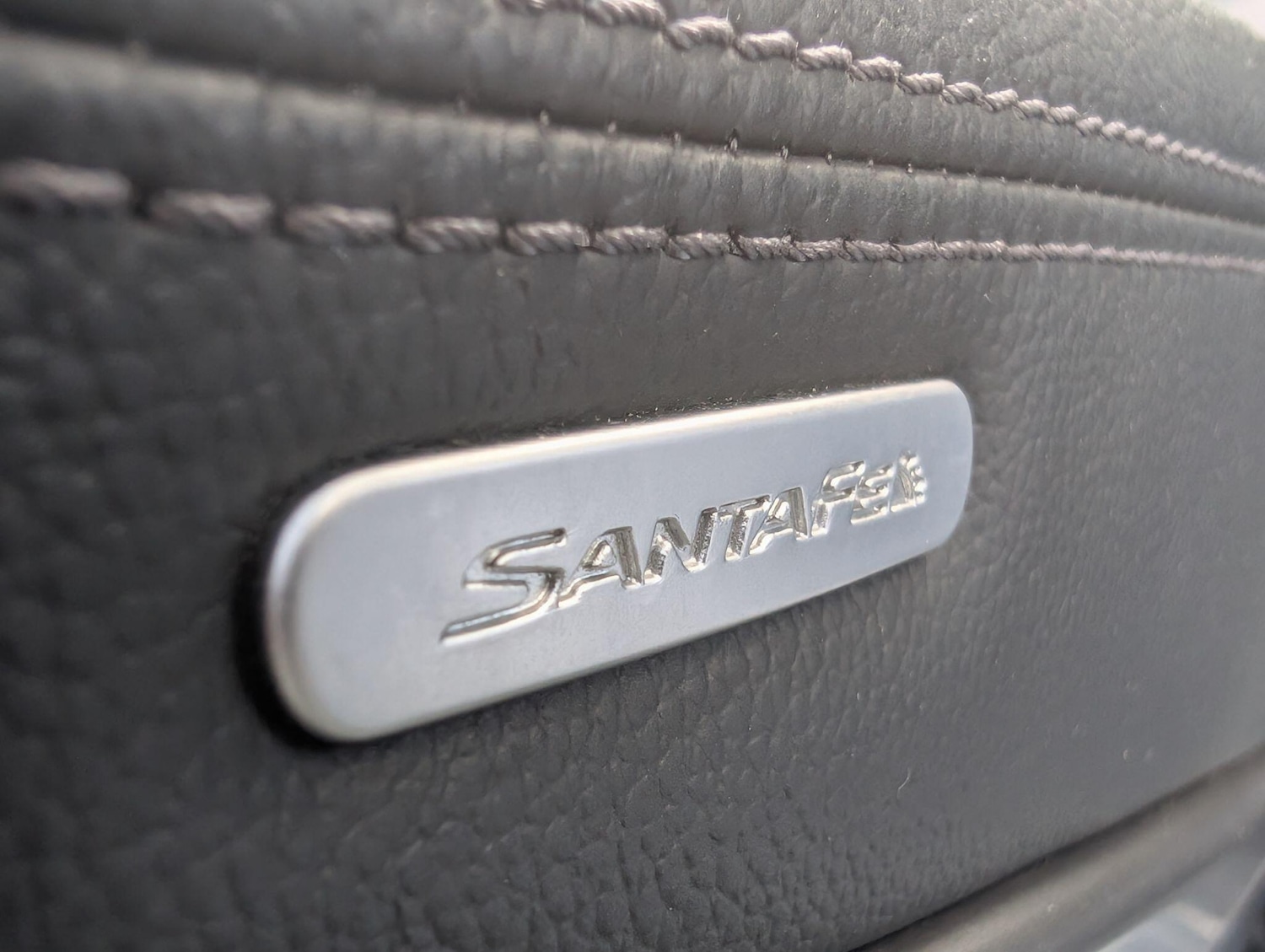 Used Hyundai Santa Fe 2015 for sale - 76397979: Photo 24