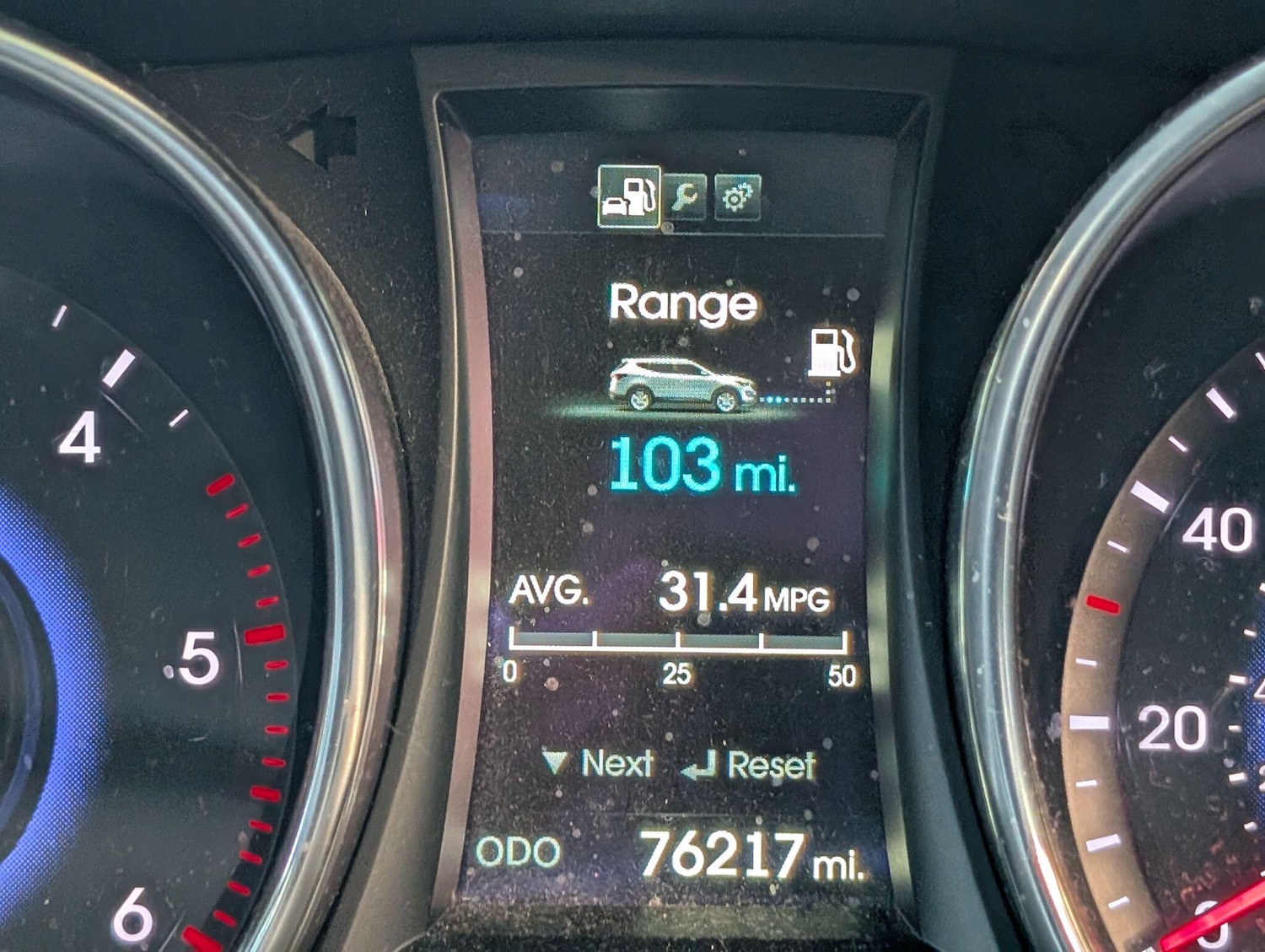 Used Hyundai Santa Fe 2015 for sale - 76397979: Photo 32