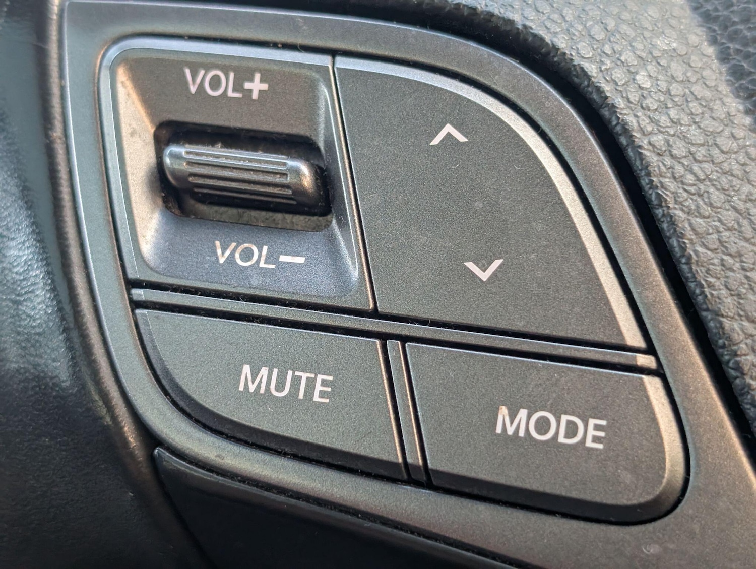 Used Hyundai Santa Fe 2015 for sale - 76397979: Photo 33