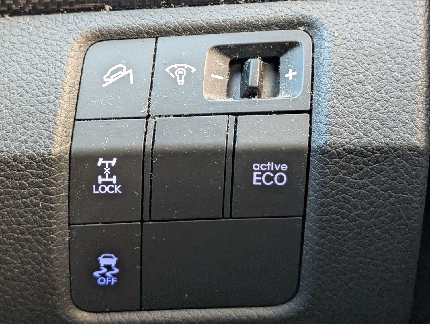 Used Hyundai Santa Fe 2015 for sale - 76397979: Photo 35