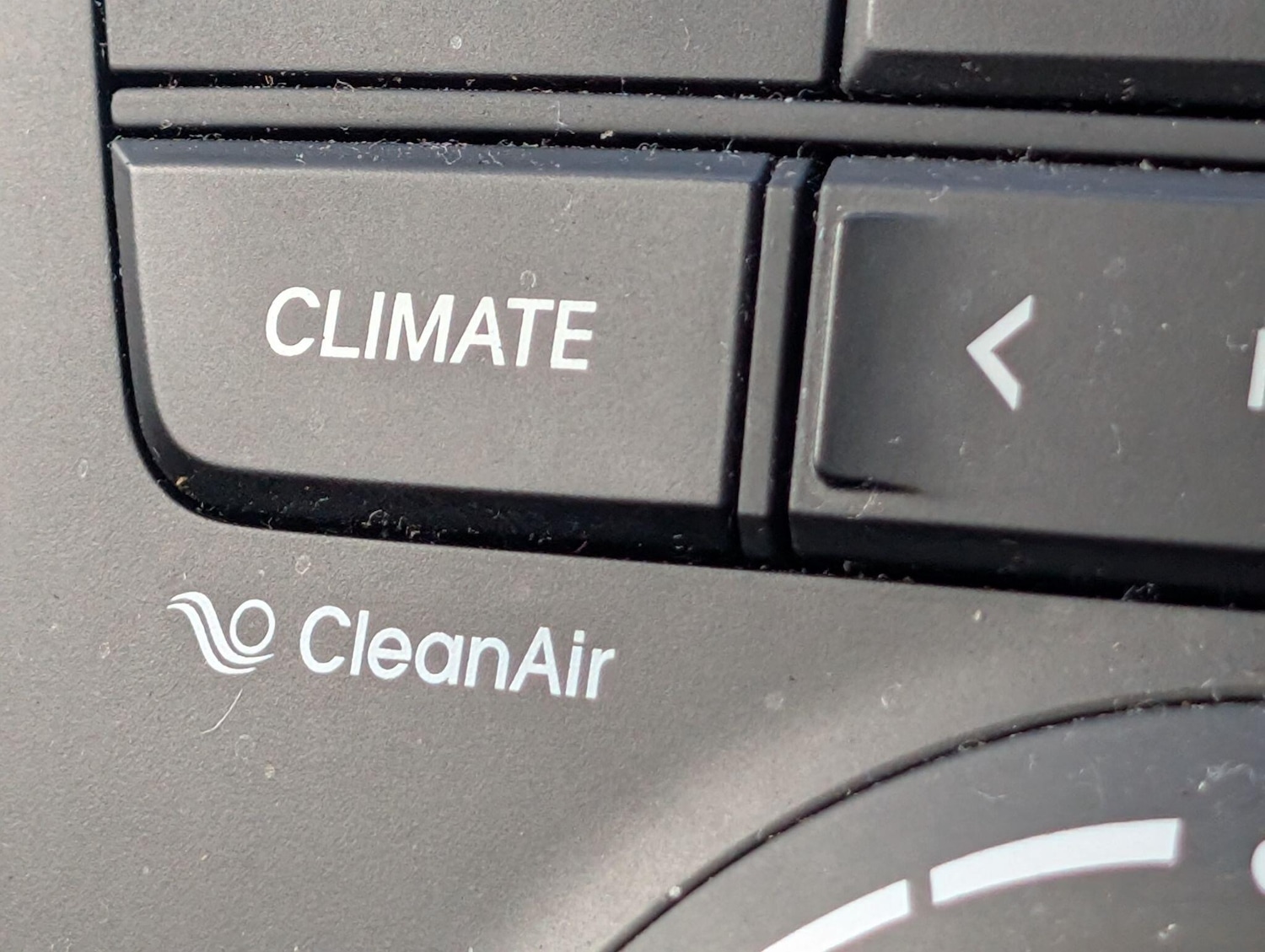 Used Hyundai Santa Fe 2015 for sale - 76397979: Photo 42