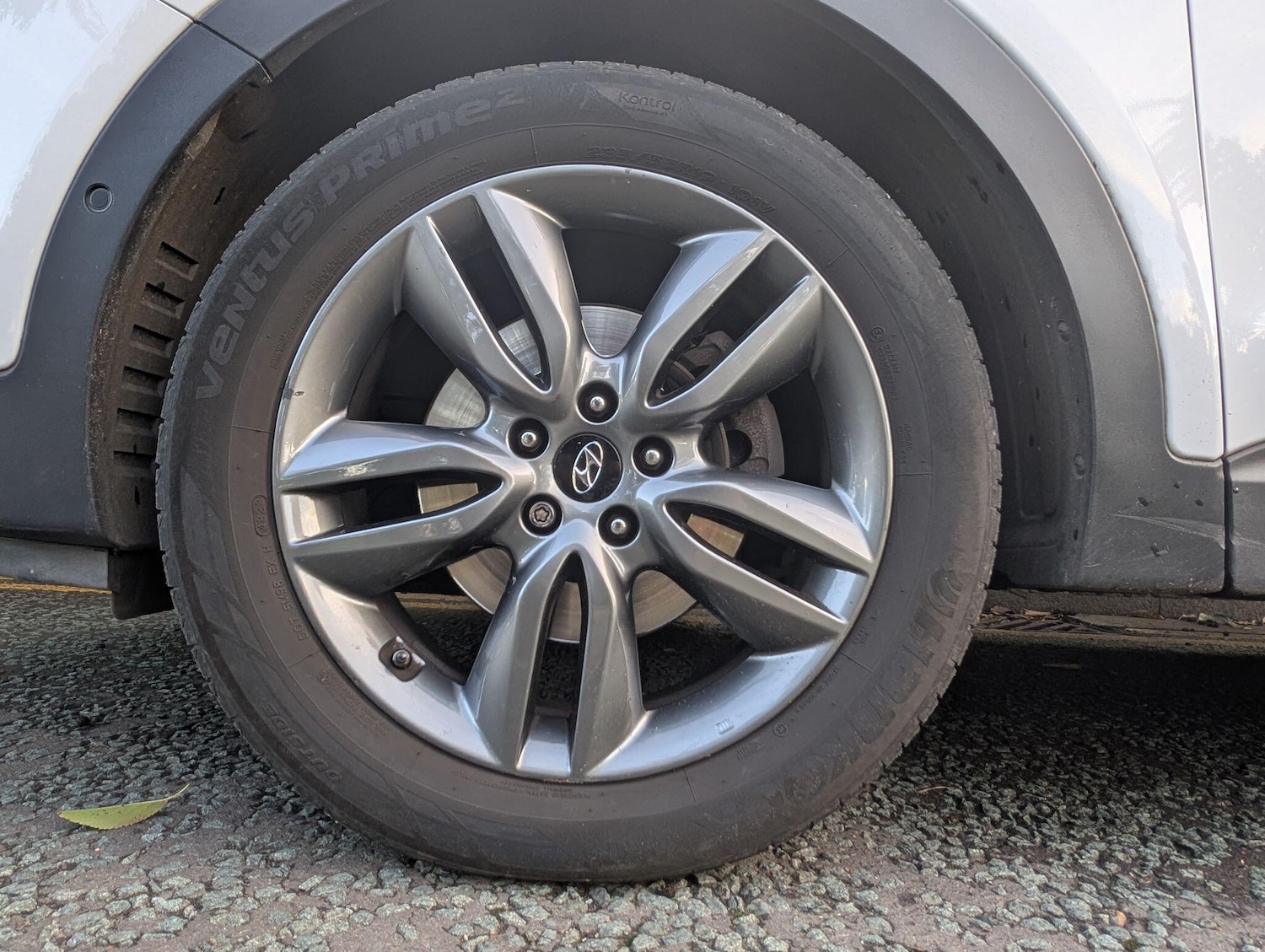 Used Hyundai Santa Fe 2015 for sale - 76397979: Photo 8