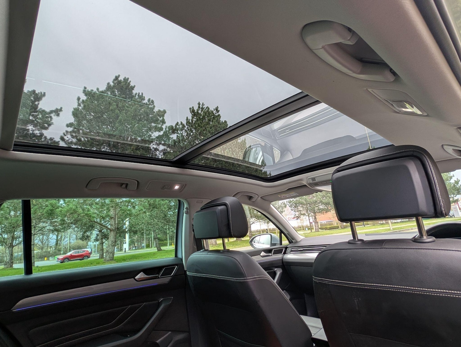 Used Volkswagen Passat 2022 for sale - 78019636: Photo 2