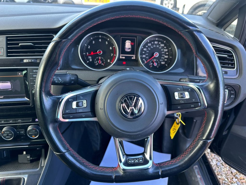 Used Volkswagen Golf 2014 for sale - 77422240: Photo 15