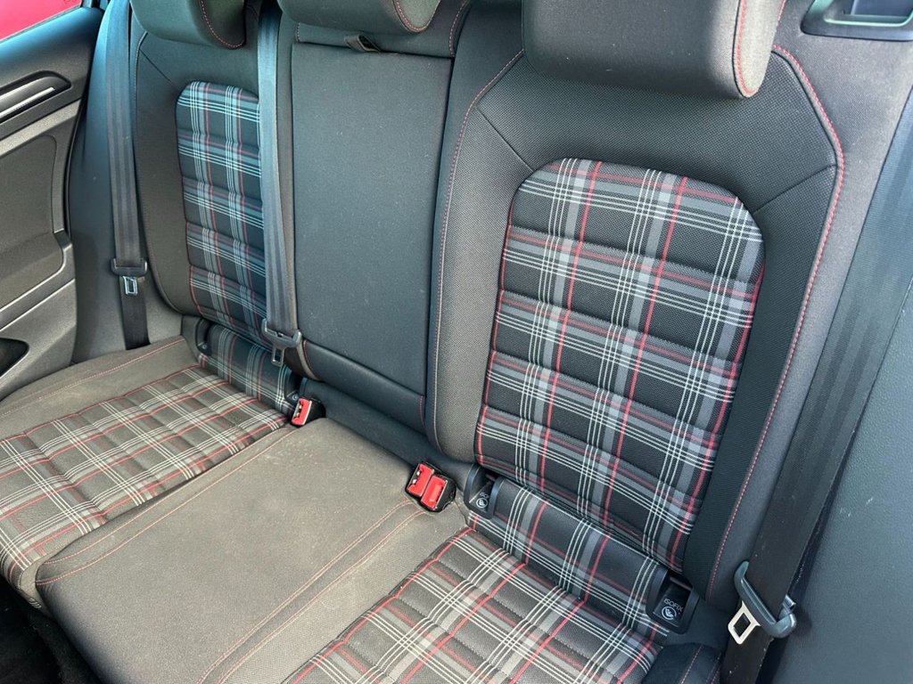 Used Volkswagen Golf 2014 for sale - 77422240: Photo 9