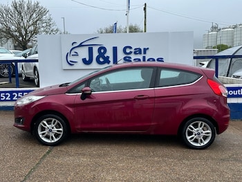 Used Ford Fiesta 2015 for sale - 78241650: Photo