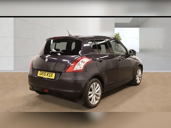 Used Suzuki Swift 2015 for sale - 79072692: Photo
