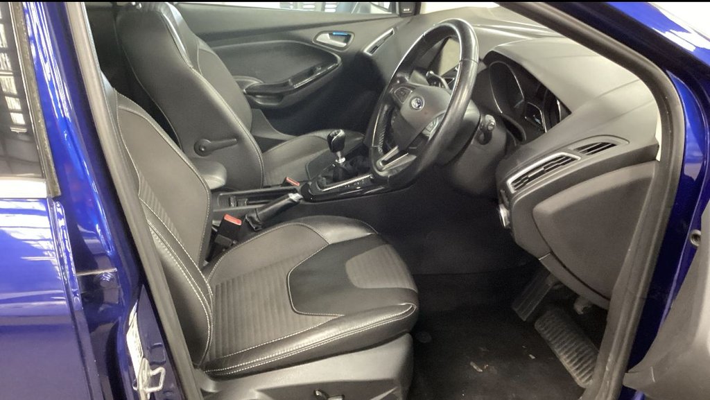 Used Ford Focus 2015 for sale - 77991465: Photo 3