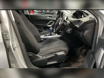 Used Peugeot 308 2017 for sale - 78241628: Photo