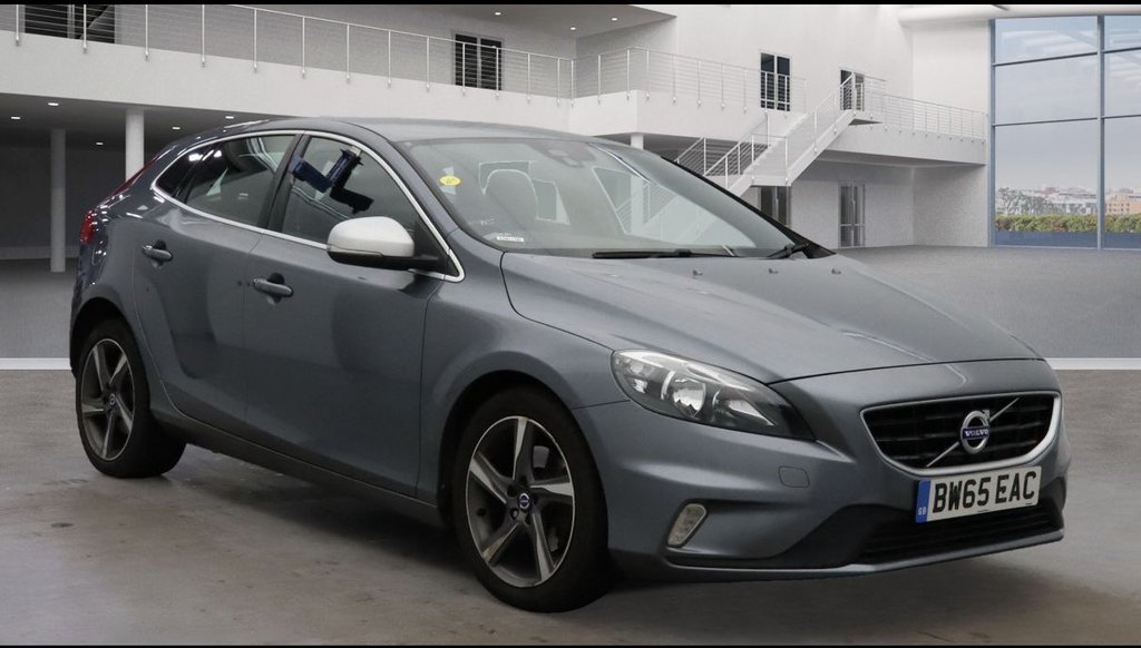 Used Volvo V40 2016 for sale - 76604780: Photo 1