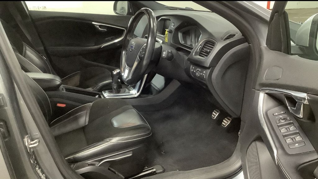 Used Volvo V40 2016 for sale - 76604780: Photo 3