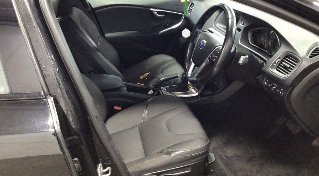 Used Volvo V40 2016 for sale - 77563989: Photo 3