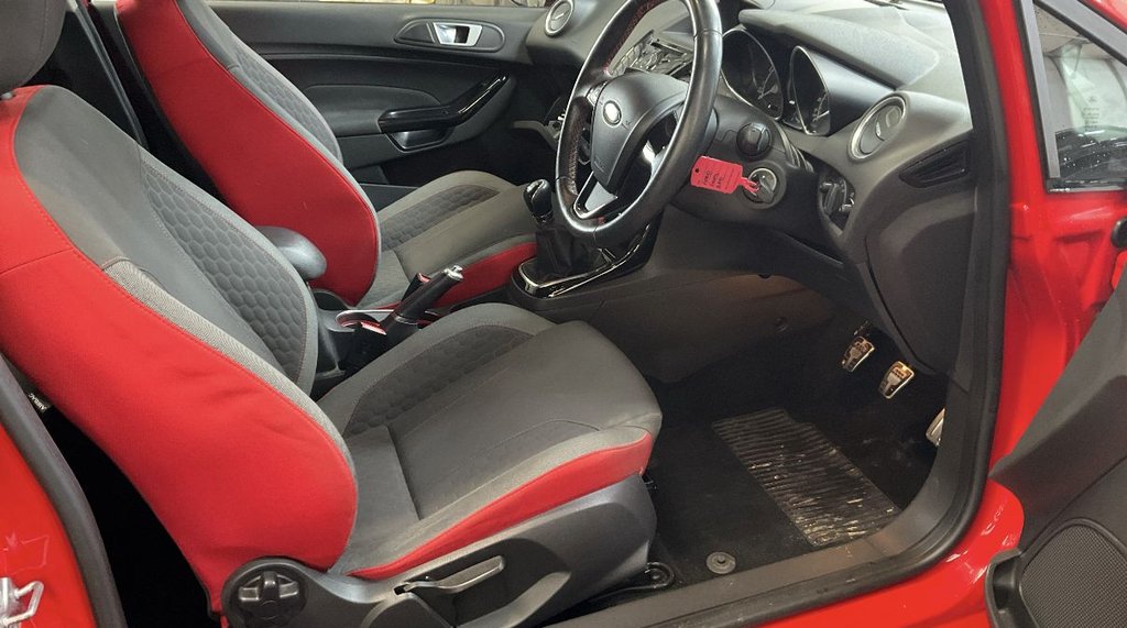 Used Ford Fiesta 2015 for sale - 76923814: Photo 3