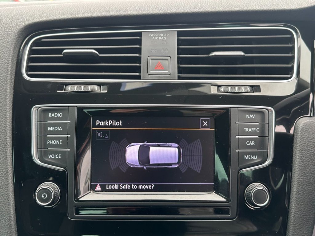 Used Volkswagen Golf 2014 for sale - 77805870: Photo 15