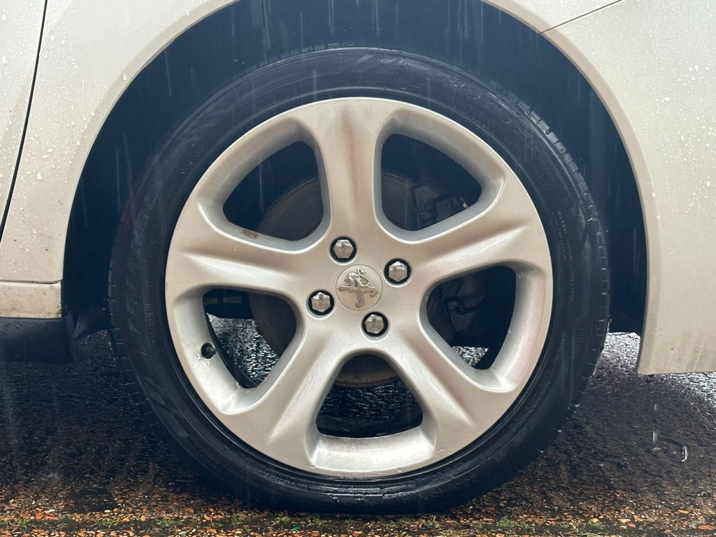 Used Peugeot 3008 2012 for sale - 77275898: Photo 25