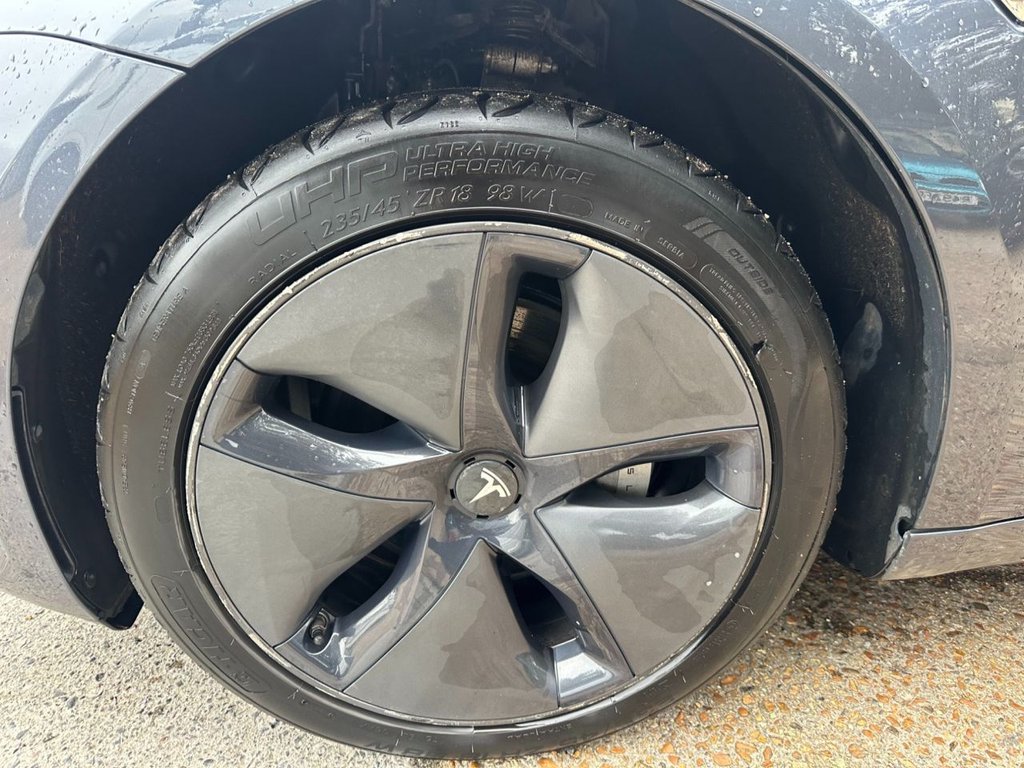 Used Tesla Model 3 2020 for sale - 77250547: Photo 28