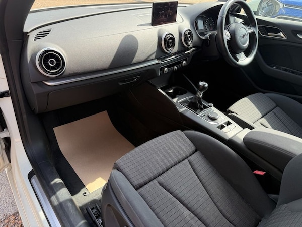 Used Audi A3 Cabriolet 2014 for sale - 75456332: Photo 12